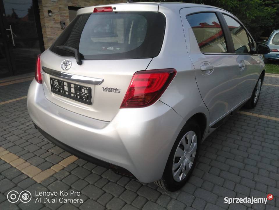 Toyota yaris 10 benzyna klimatyzacja kamera Yaris Lisia Góra