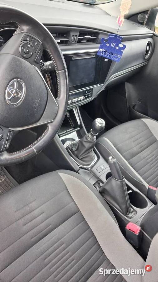 2015 Toyota Auris Golub-Dobrzyń
