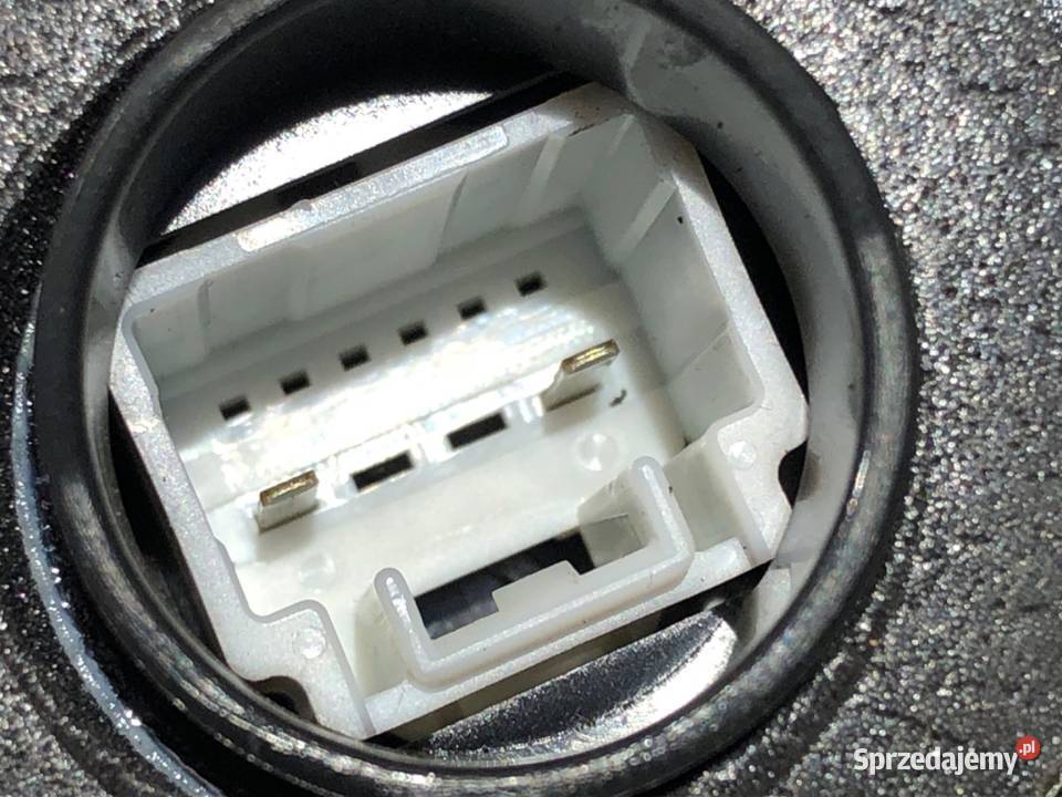 ZAMEK DRZWI LEWY TYŁ TOYOTA CHR Crossover