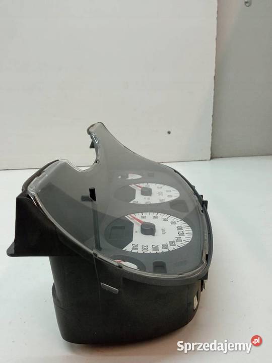 LICZNIK 24462138 20 B 191 Opel Zafira I 19992006 Rok produkcji 2002