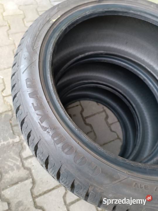 Opony zimowe Goodyear Ultra Grip 215 45 17 Katowice