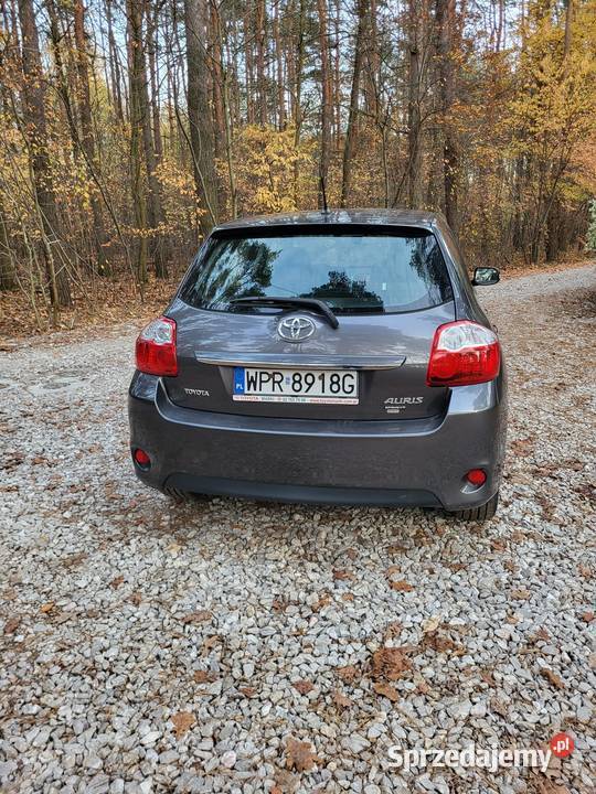 Auris 16 benzyna 136 Rok produkcji 2012 mazowieckie Marki