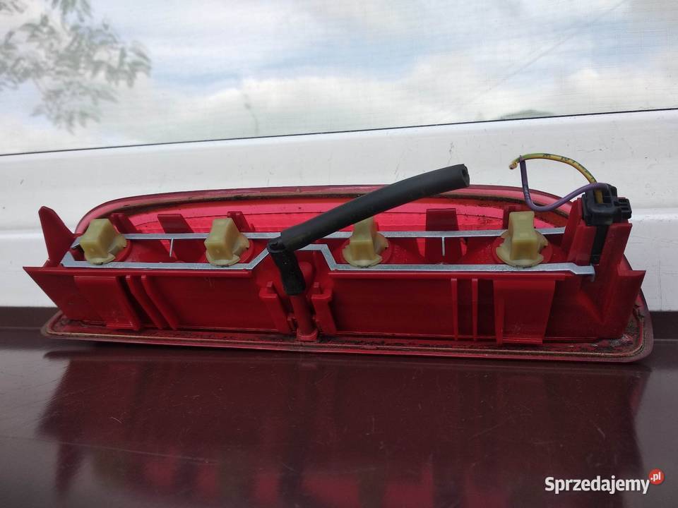 Peugeot 307 SW kombi trzecia lampa światło stop Sieradz
