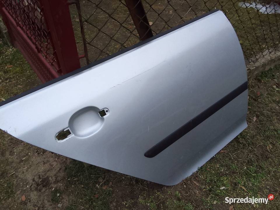 Poszycie drzwi prawy tył VW Golf V Tarnów sprzedam