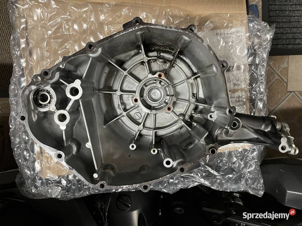 SUZUKI VZR1800 M109 BOULEVARD DEKIEL ALTERNATORA Białystok