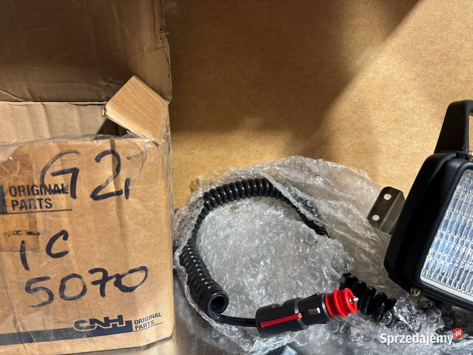 Lampa robocza CNH orginał pod zapalniczkę CNH Tarnów