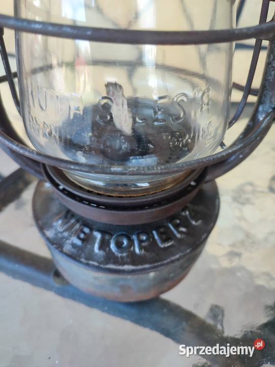 Stara lampa naftowa Nietoperz
