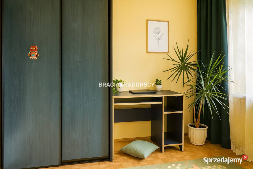 Mieszkanie 5835m2 3 pokoje Kraków Powstańców