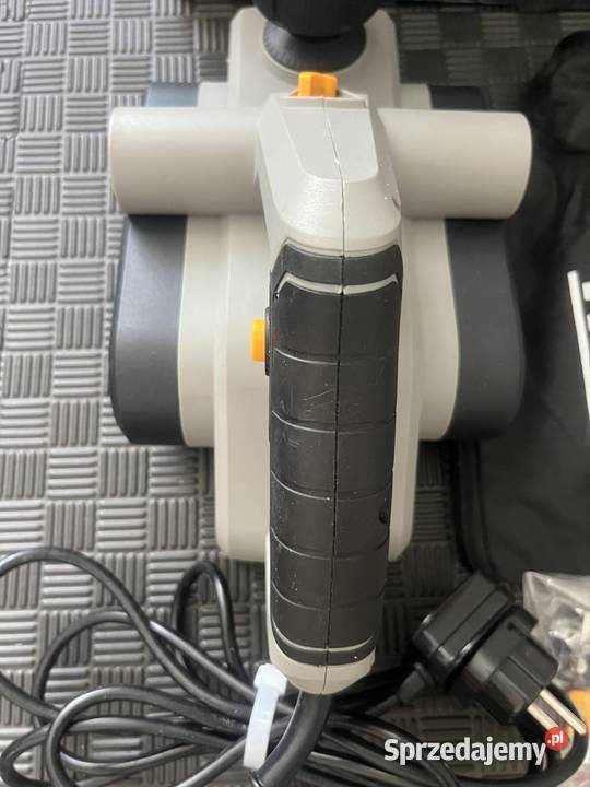 Strug elektryczny TITAN TTB876PLN 900W nowy małopolskie sprzedam
