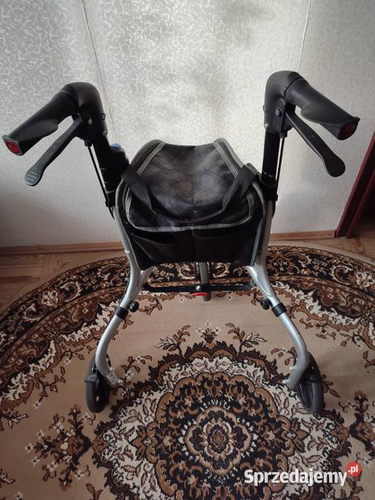 Balkonik chorej starszej osoby 3 kołowy nowy Lubsko