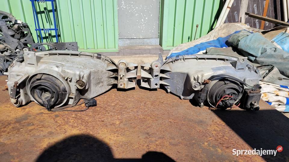 Lampy przednie Mazda 121 Łagów