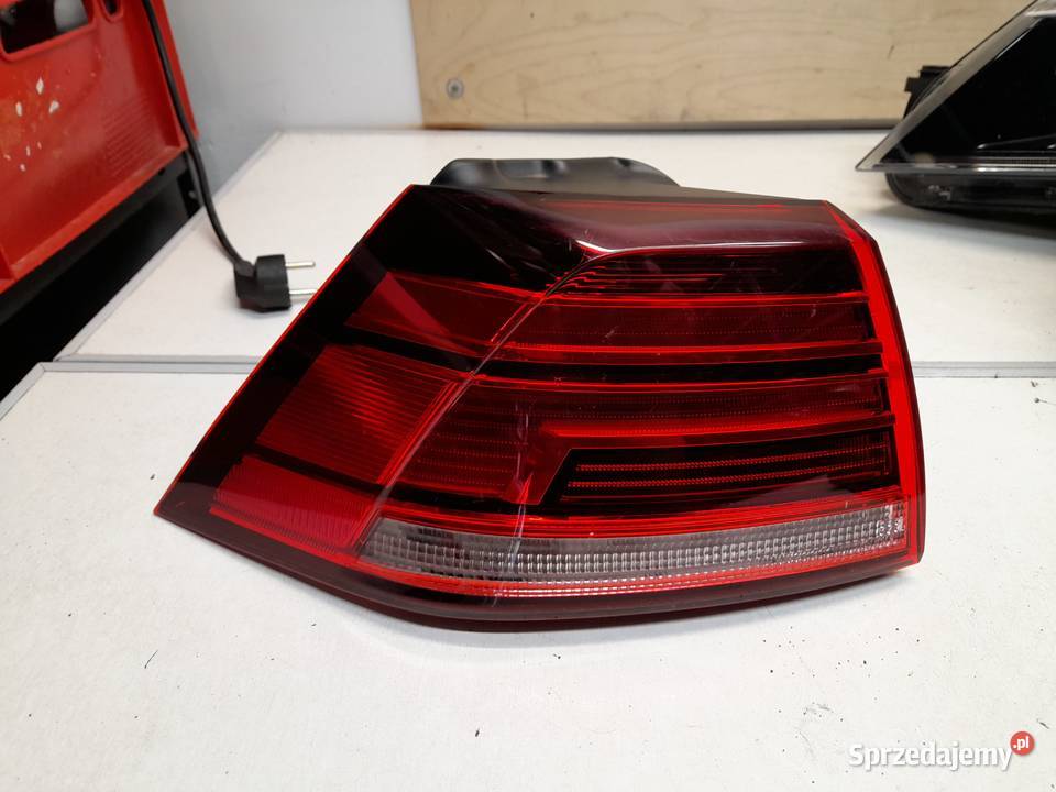 VW GOLF 7 LIFT LAMPA TYLNA LEWA LED 5G0945095Q Oświetlenie Goleniów