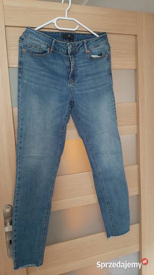 Sprzedam jeansy 38 C&A