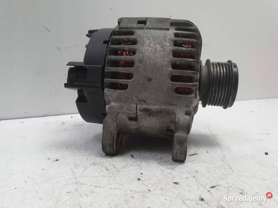 VW Touran I 20 TDI ALTERNATOR valeo 06F903023C Janów