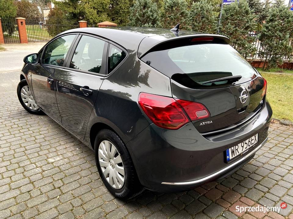 Opel Astra J Lift Bezwypadkowa mały przebieg diesel Radom