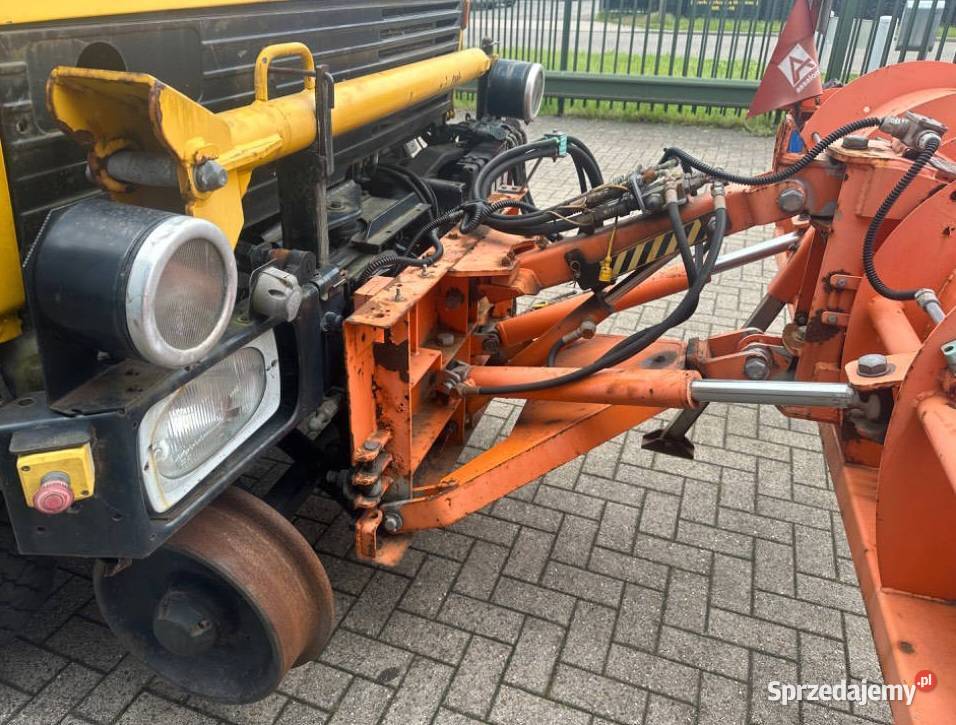 Mercedes Unimog maszyna do prac na koleji 2 Pługi (piaskarki) Warszawa sprzedam