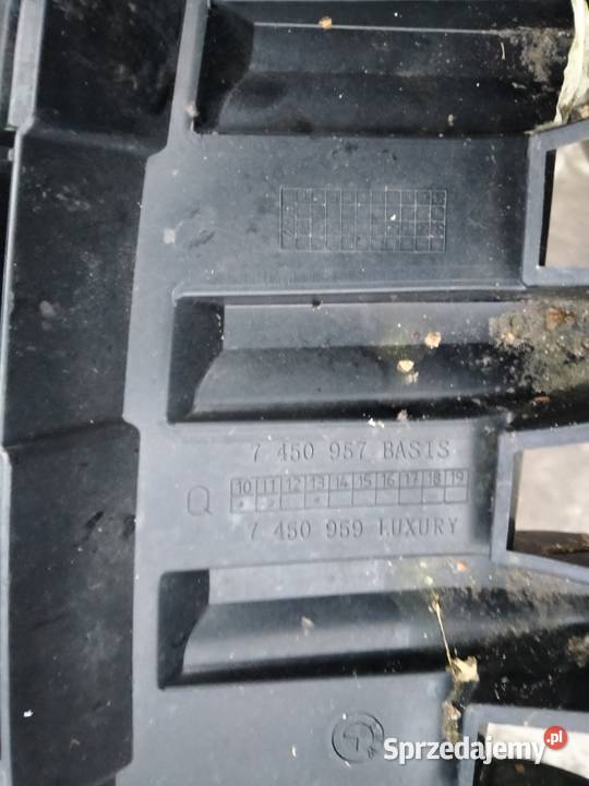 Atrapa grill nerki BMW 1 F40 2019 74509 57 lubelskie