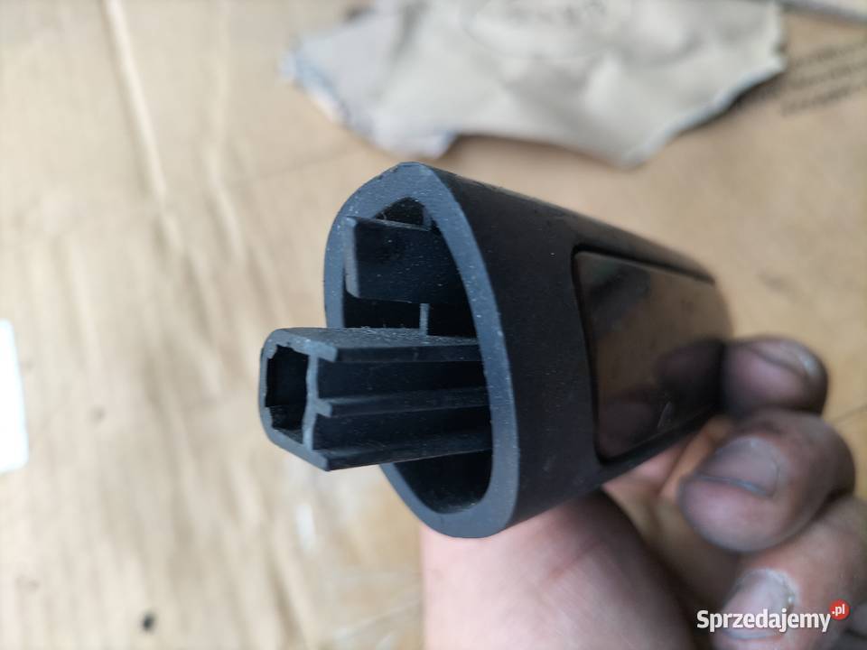 PEUGEOT 407 SW UCHWYT BOCZKA DRZWI TYŁ LEWY Kamień-Kolonia