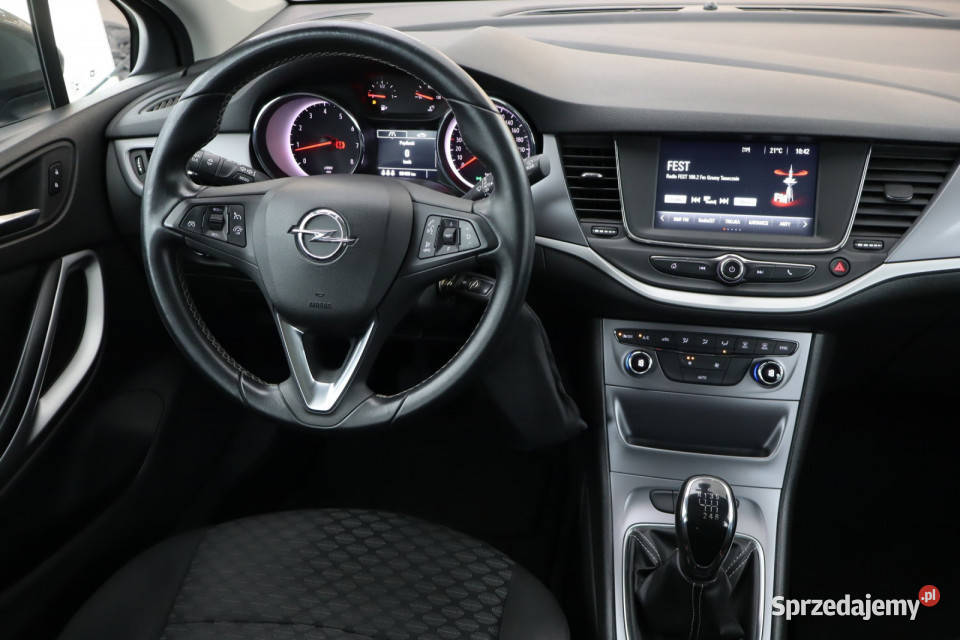 Opel Astra 14 T Zabrze