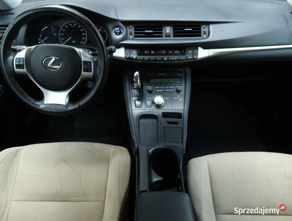 Lexus CT 200h