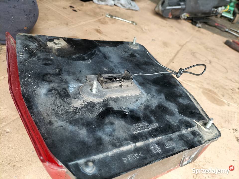 LAMPA TYŁ TYLNA LEWA FIAT UNO Lewe Oświetlenie Kamień-Kolonia