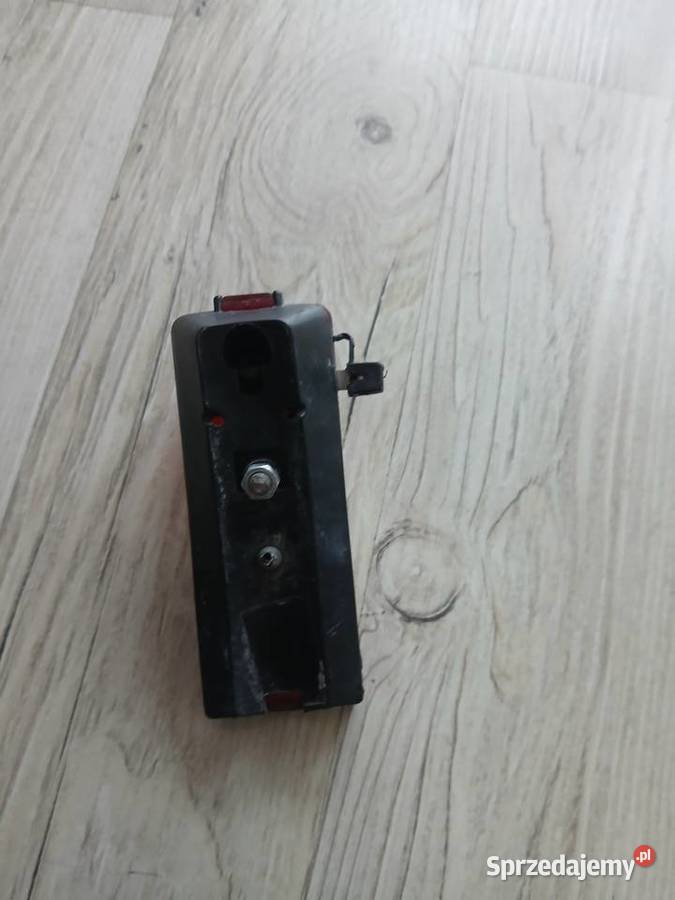 Tylnie lampka prl działa Jasło