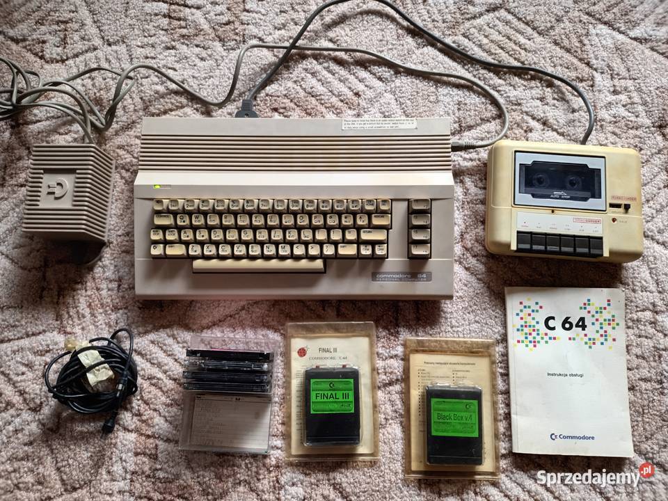 Komputer Commodore C64 z zestawem UNIKAT sprzedam