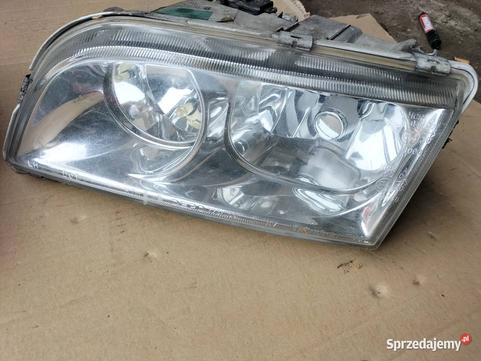 VOLVO S40 V40 XENON KSENON LAMPA PRZÓD PRZEDNIA Kamień-Kolonia