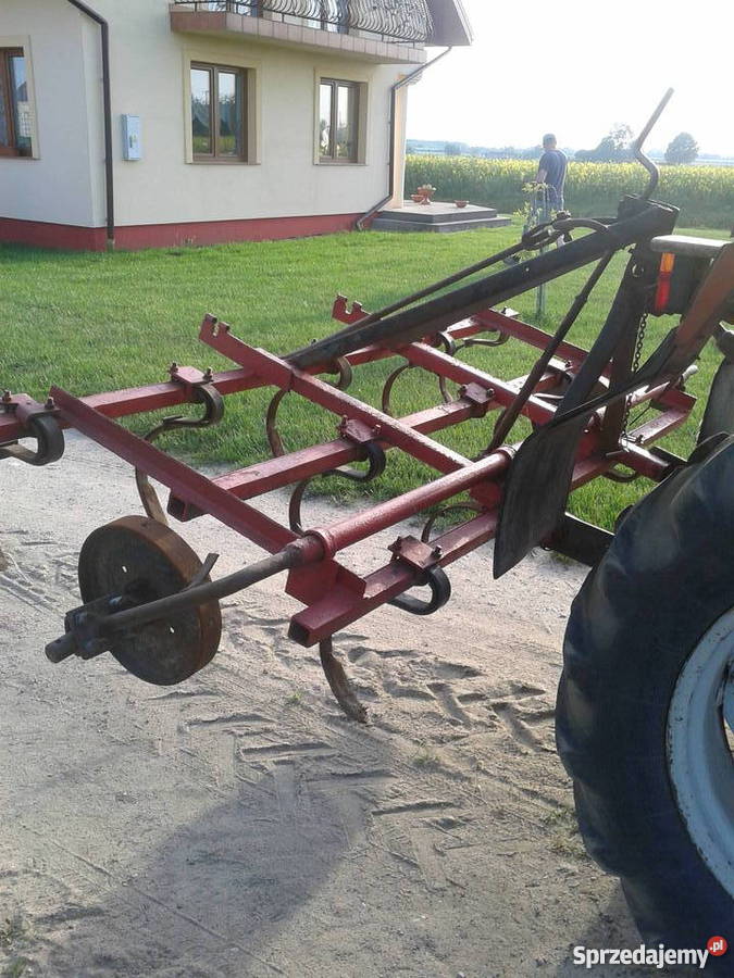 Wladymirec T25 i kultywator Gozdowo