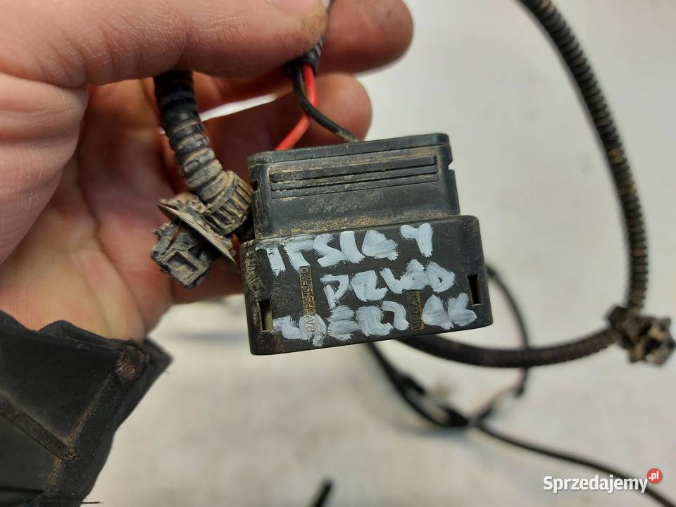 TESLA MODEL Y 2023r Wiązka zderzaka przód