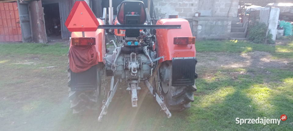 Sprzedam Ursusa c360 z turem Płoszów