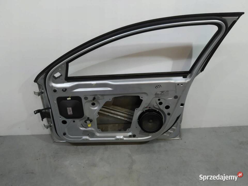 DRZWI PRAWE PRZÓD LA7W Skoda Superb II 20082015