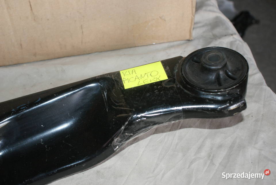 Wahacz zawieszenia koła przód L dół 16 mm KIA