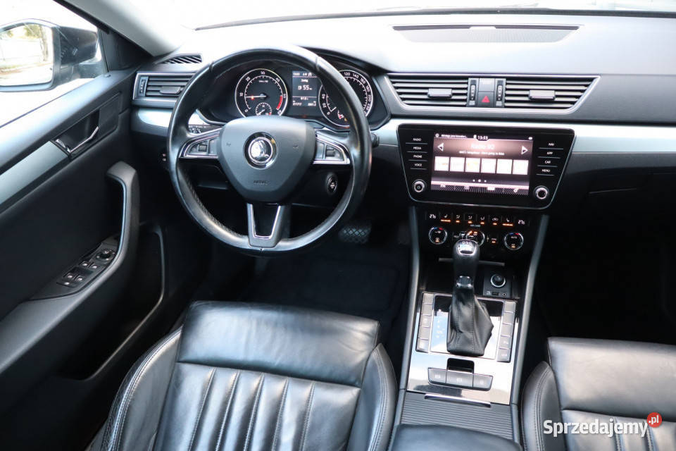 Skoda Superb 20 TDI reflektory ksenonowe Zabrze