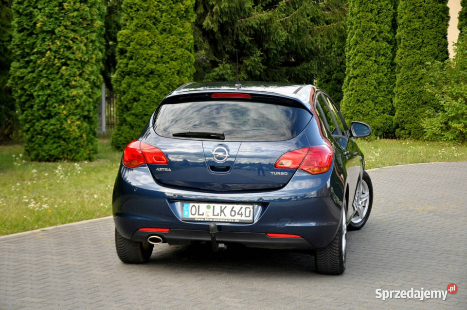 Opel Astra 14T140WelurGrzane FoteleGrzana serwisowany w ASO Astra Ostrów Mazowiecka