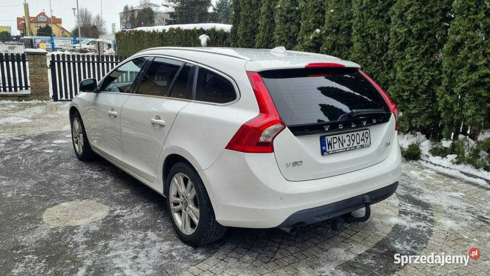 Volvo V60 D5 Skóry Xenon 163 Serwis Bogate czujnik zmierzchu sprzedam