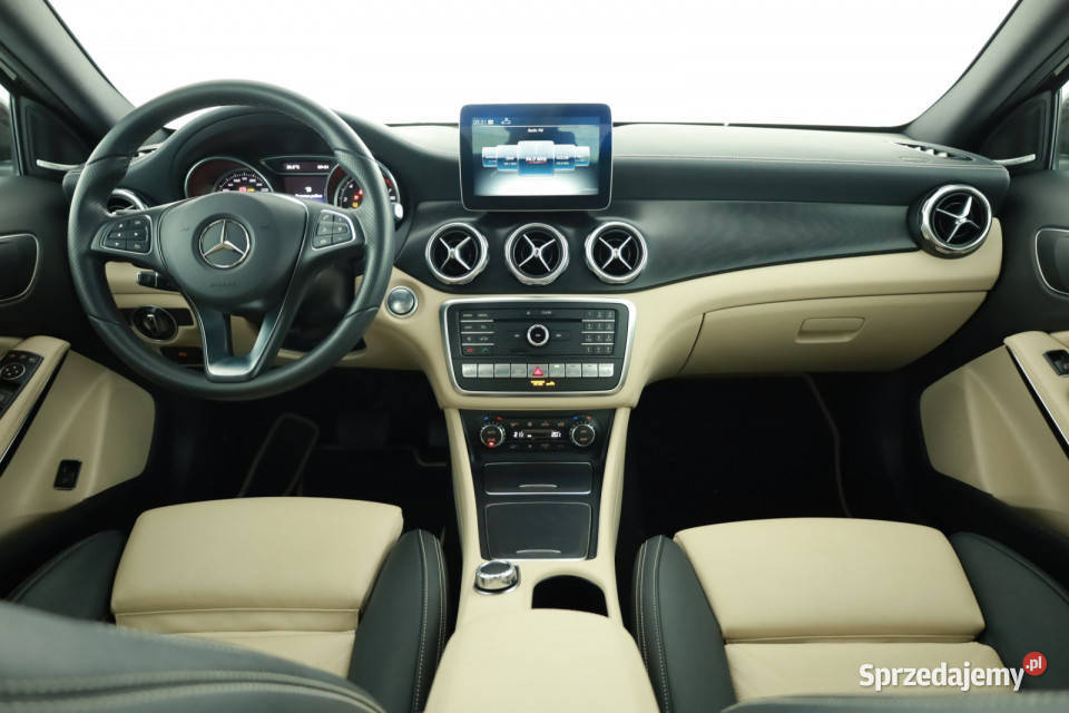 Mercedes GLA GLA 220 4MATIC czujnik deszczu sprzedam