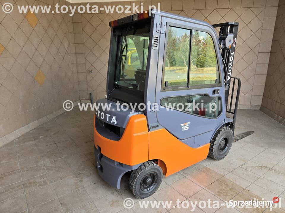 Wózek widłowy TOYOTA 8FDF15 KABINA 1800 mth