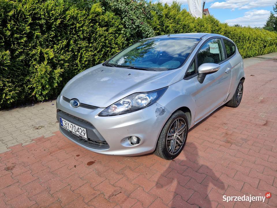 Ford Fiesta VII 16 95 stan Oszczędne Możliwa 2/3 Samochody osobowe Bydgoszcz