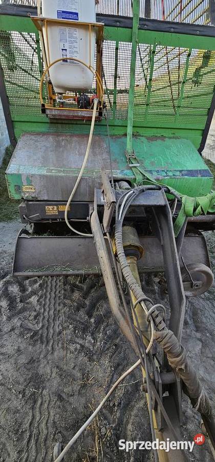 Przyczepa samozbierajaca Deutz Fahr K560 łódzkie Złoczew