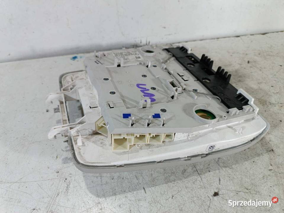 LAMPKA OŚWIETLENIA KABINY MERCEDES W212