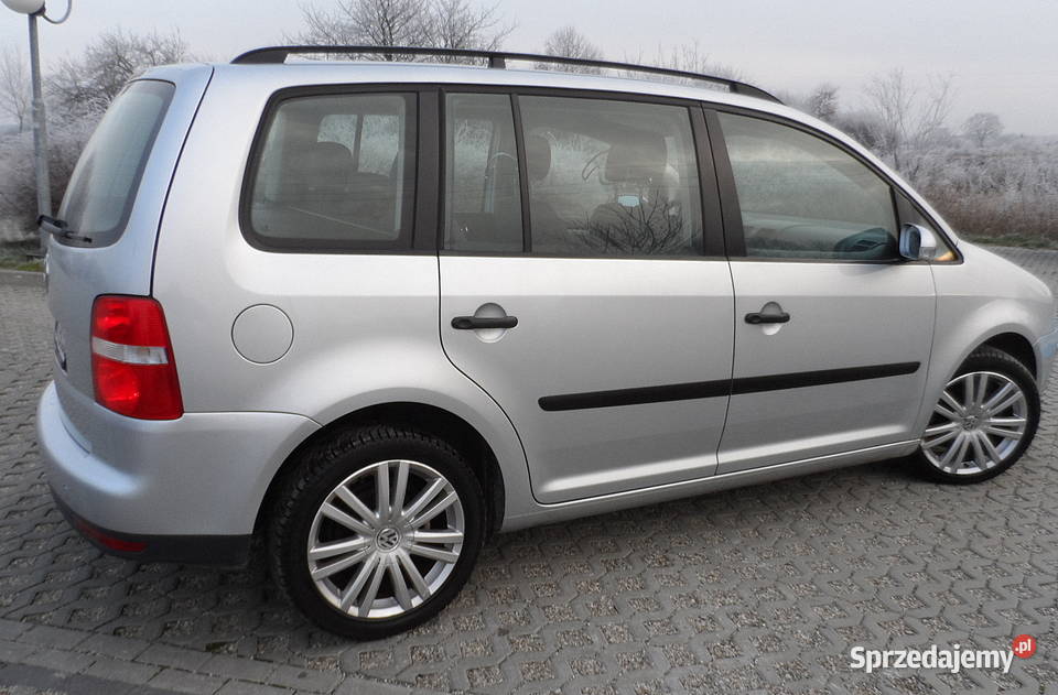 VOLKSWAGEN TOURAN 16102 MPiPrzebieg 143 4/5 Nowe Brzesko