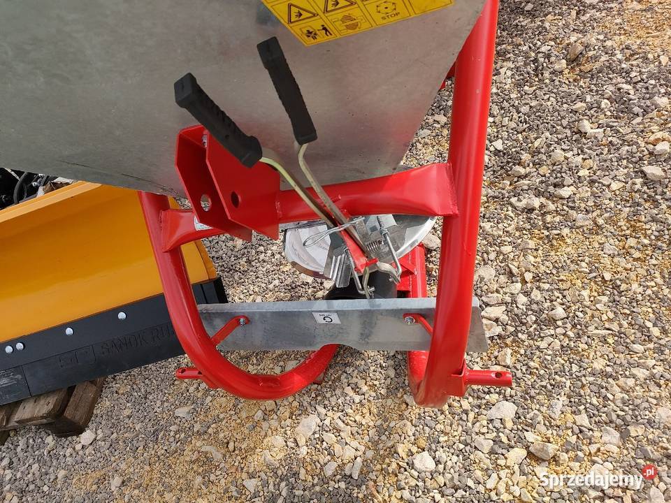 Rozsiewacz nawozów Ocynk 500 l dostawa Ryki