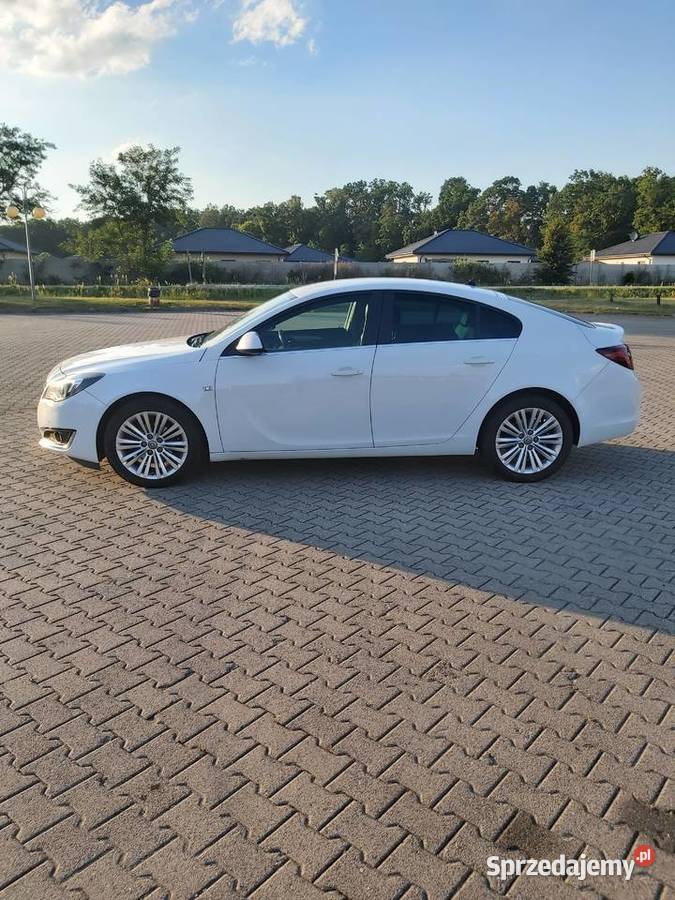 Insignia Cosmo Lift 16Turbo benzyna 170 2014r światła LED