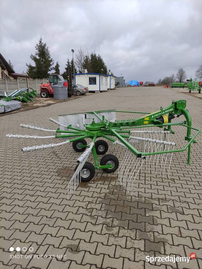 Zgrabiarka karuzelowa Pronar ZKP 420 42 m 30 35 Maszyny zielonkowe łódzkie Wieluń
