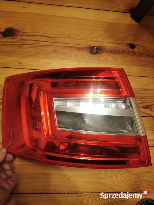 Lampa lewy tył sedan skoda octavia 3 III Jarocin sprzedam