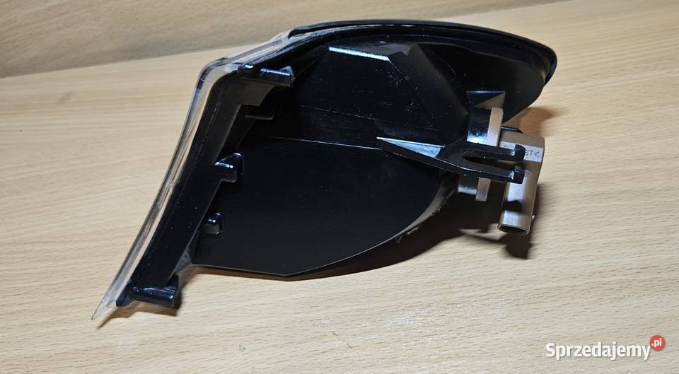 Migacz BMW E46 LIFT sedan touring oryginał prawy Kierunkowskazy sprzedam