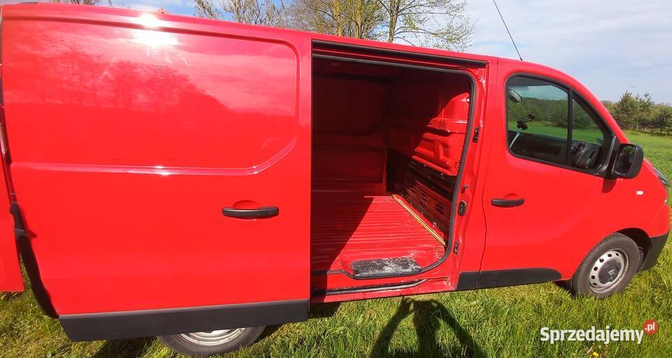 Renault Trafic 2019 przebieg 40000 pierwszy czujnik deszczu Ostrowiec Świętokrzyski