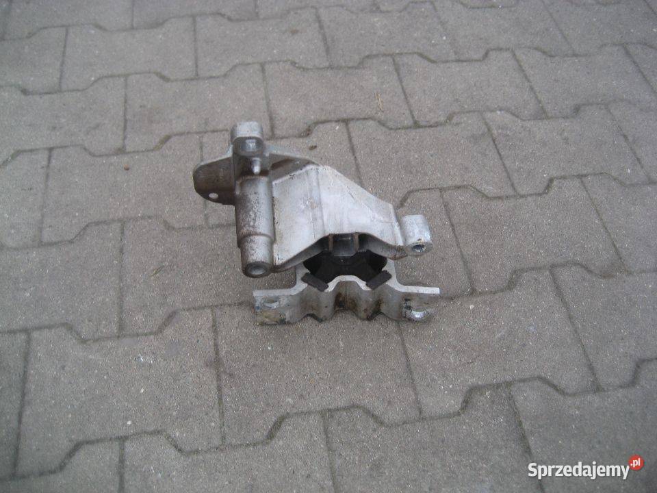 dacia duster lift 1317r 16 benzyna poduszka łapa