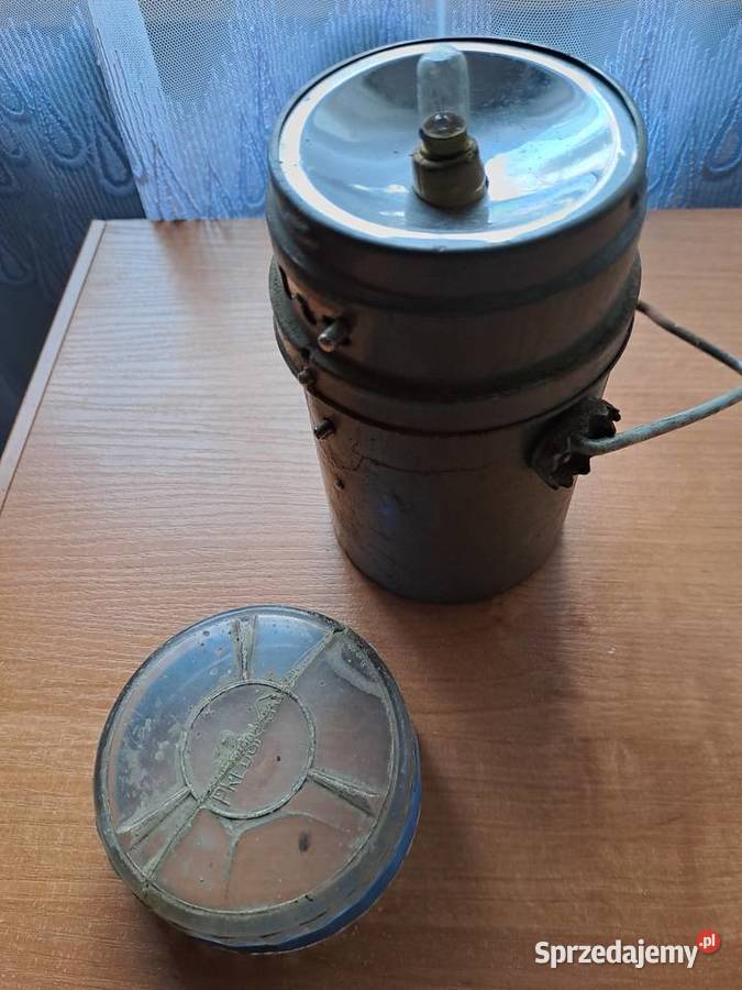 Zabytkowa lampa karbidowa